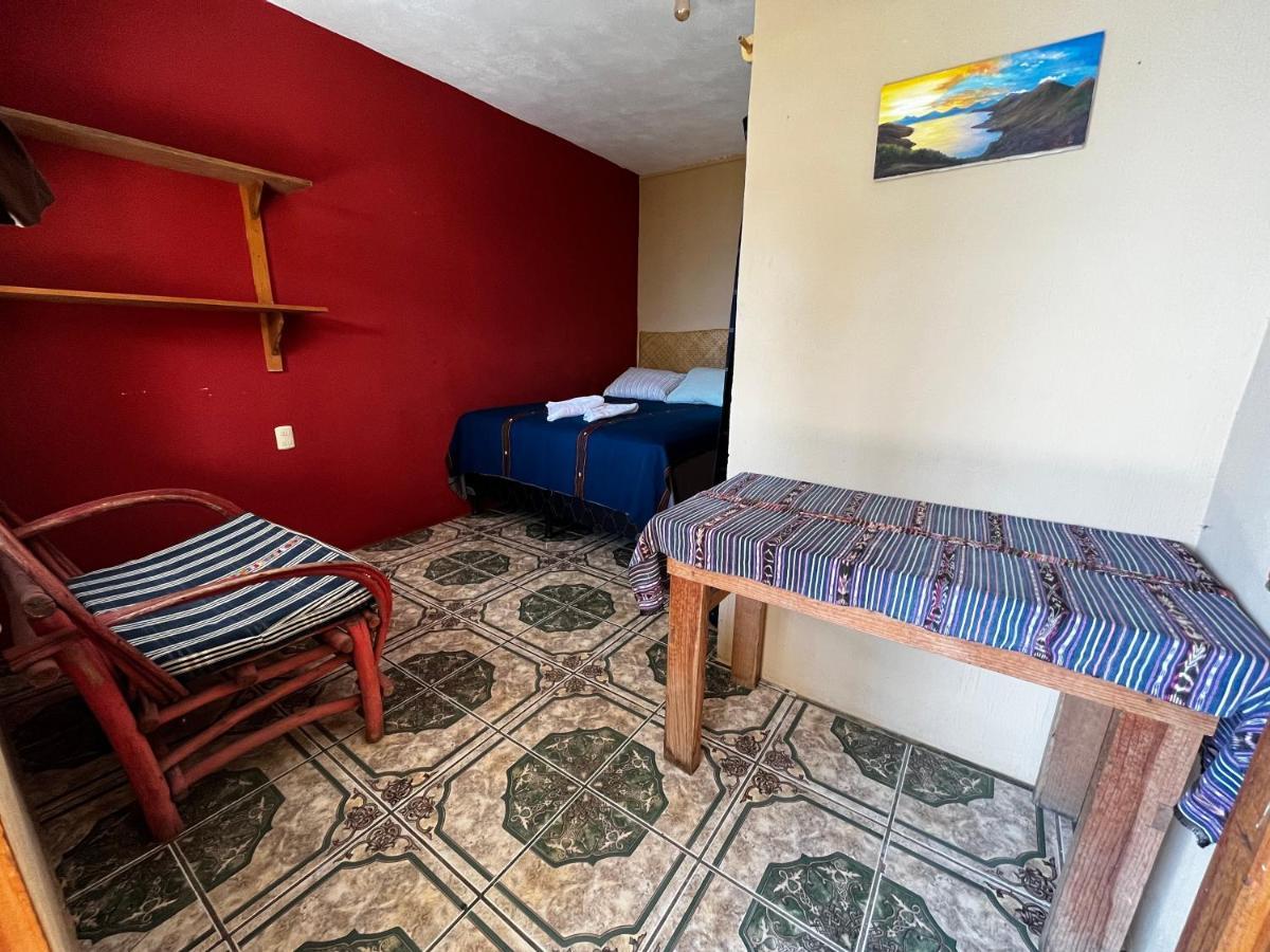 Kawoq Guesthouse San Pedro La Laguna Exterior photo