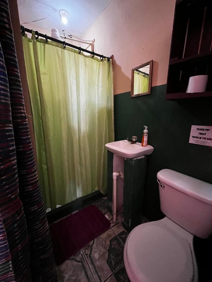Kawoq Guesthouse San Pedro La Laguna Exterior photo